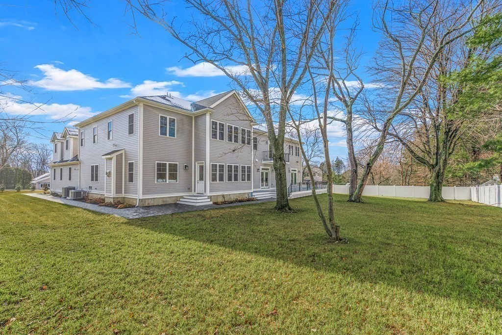 28 Winchester Drive Lexington, MA 02420 - Photo 4 of 42