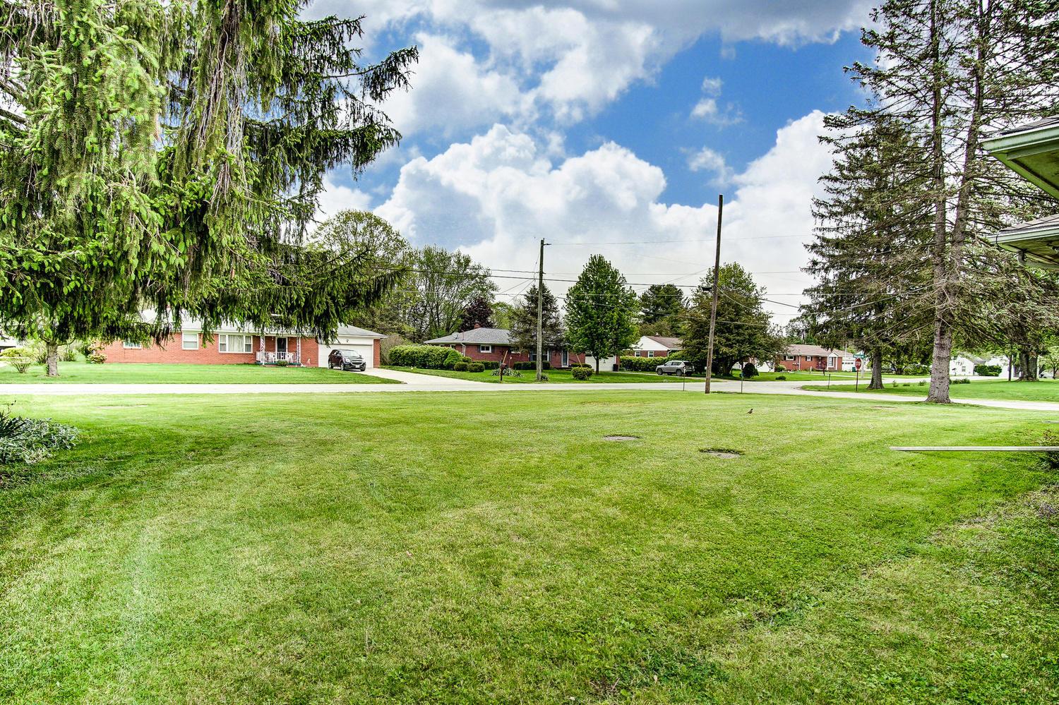 4593 Heron Road Springfield, OH 45502 - Photo 43 of 50
