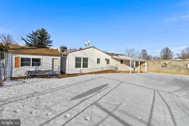 $515,000 | 11 Drialo Drive, Allentown, NJ 08501