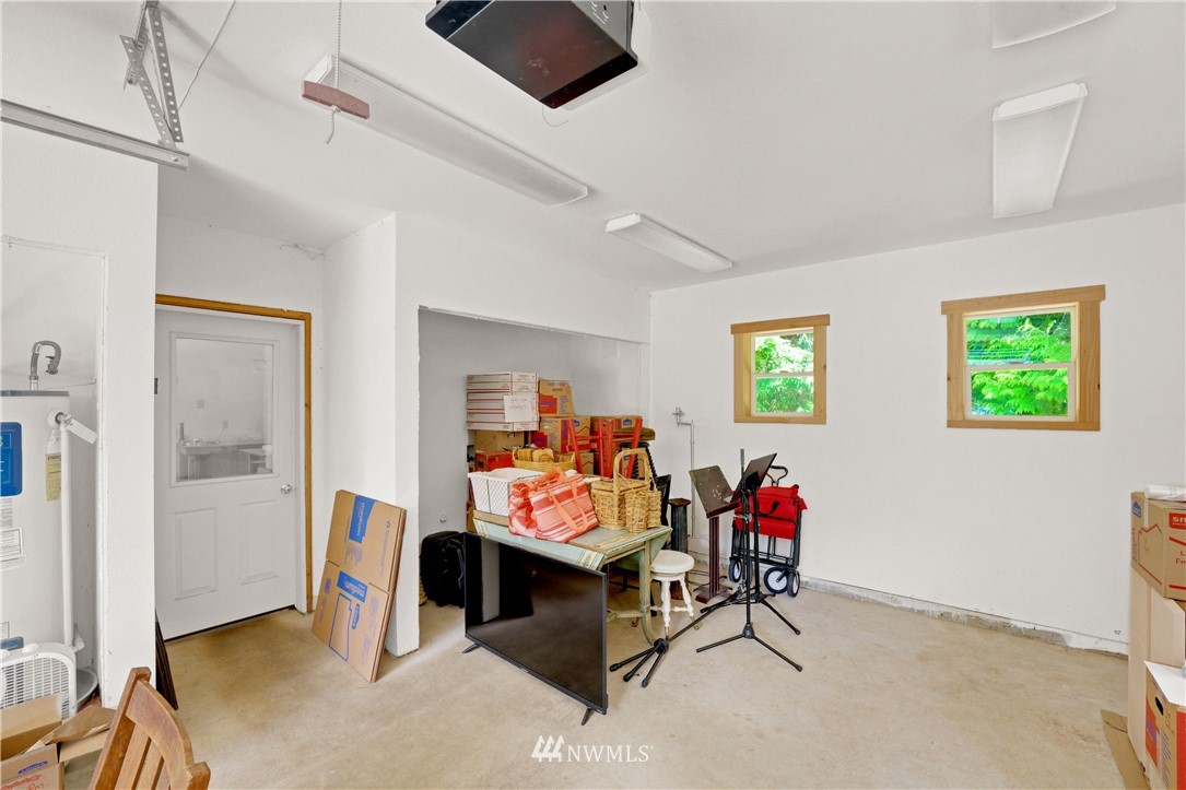 4812 West Shore Road Anacortes, WA 98221 - Photo 19 of 40 Gallery Image 19