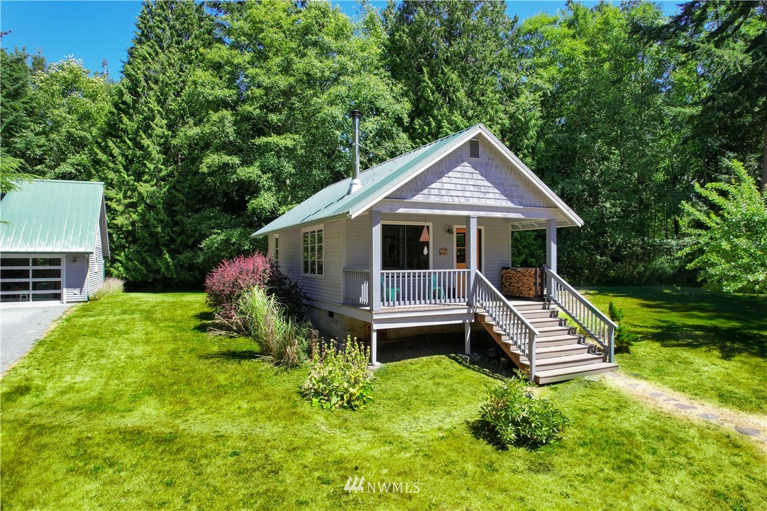 4812 West Shore Road Anacortes, WA 98221 - Photo 3 of 40 Gallery Image 3