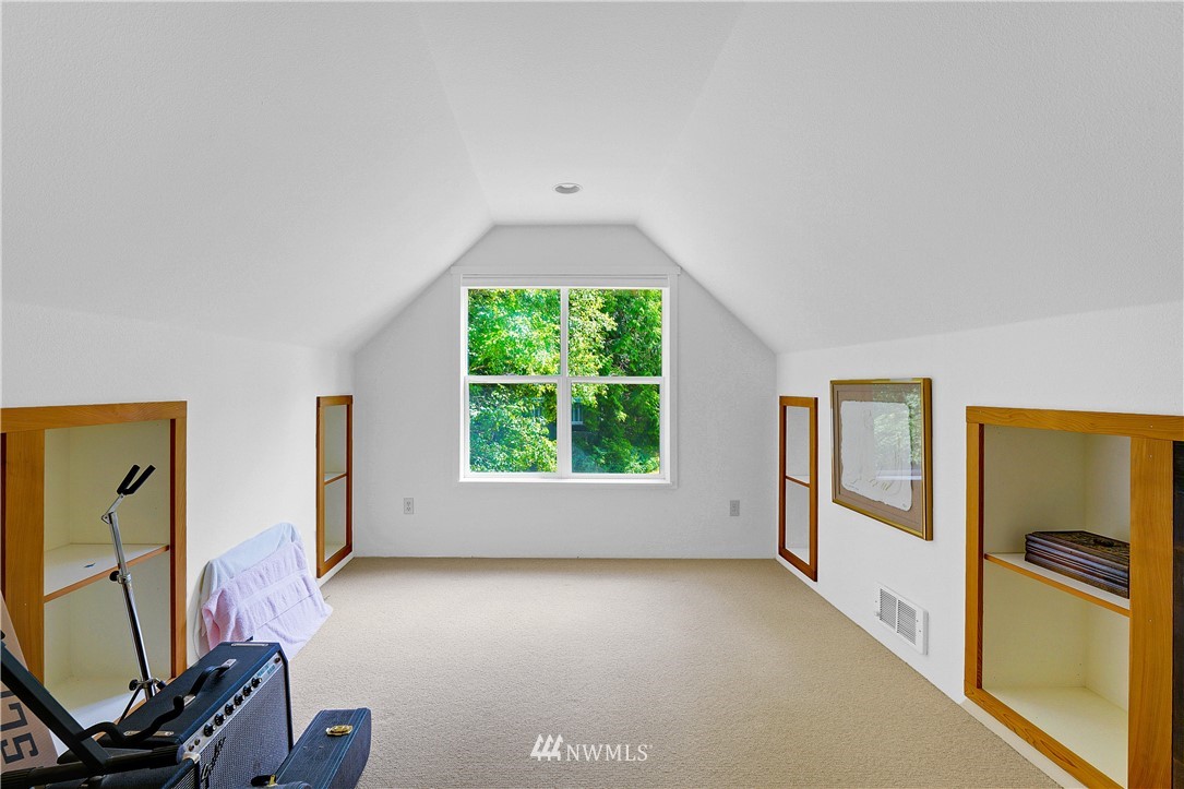 4812 West Shore Road Anacortes, WA 98221 - Photo 22 of 40 Gallery Image 22