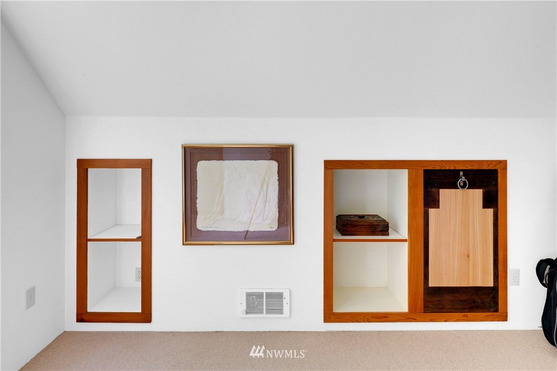4812 West Shore Road Anacortes, WA 98221 - Photo 23 of 40 Gallery Image 23