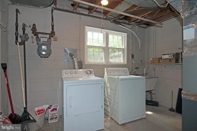 $4,950 | 5504 Beech Avenue, Bethesda, MD 20814