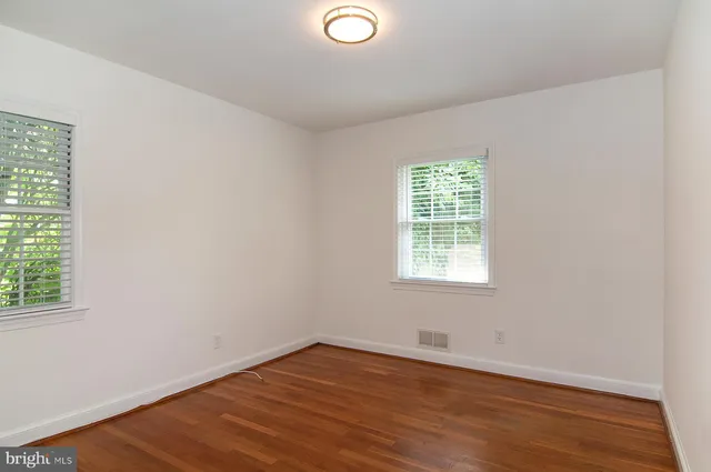 $4,950 | 5504 Beech Avenue, Bethesda, MD 20814