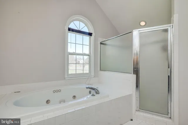 $4,650 | 19900 Belle Chase Drive, Gaithersburg, MD 20882