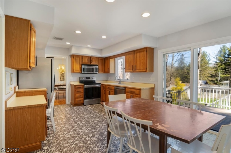 7 Main Street Randolph, NJ 07869 - Photo 8 of 42