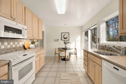 $1,025,000 | 8809 Hidden Hill Lane, Potomac, MD 20854