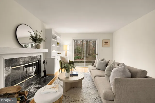 $1,025,000 | 8809 Hidden Hill Lane, Potomac, MD 20854