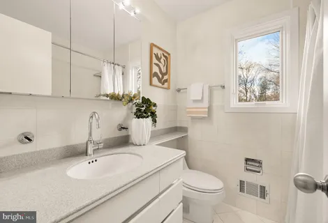 $1,025,000 | 8809 Hidden Hill Lane, Potomac, MD 20854