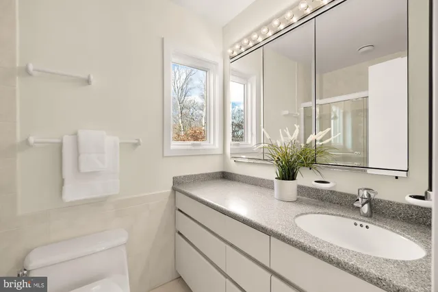 $1,025,000 | 8809 Hidden Hill Lane, Potomac, MD 20854