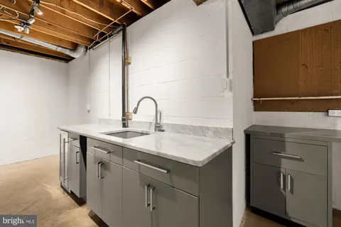 $1,025,000 | 8809 Hidden Hill Lane, Potomac, MD 20854