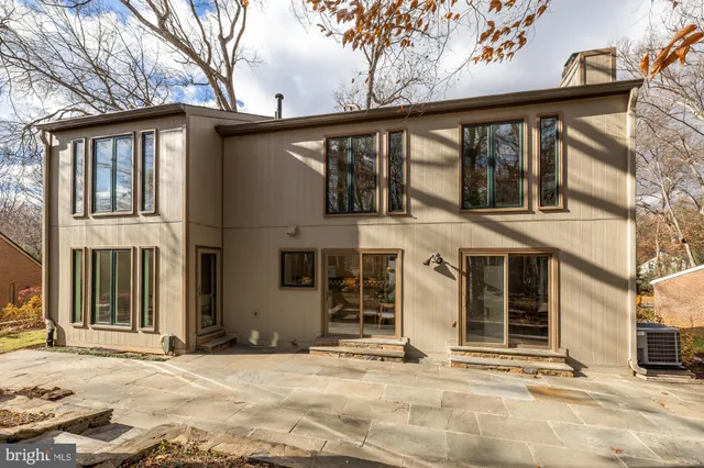 $1,025,000 | 8809 Hidden Hill Lane, Potomac, MD 20854