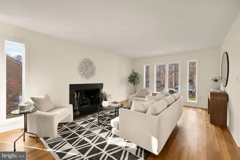 $1,025,000 | 8809 Hidden Hill Lane, Potomac, MD 20854