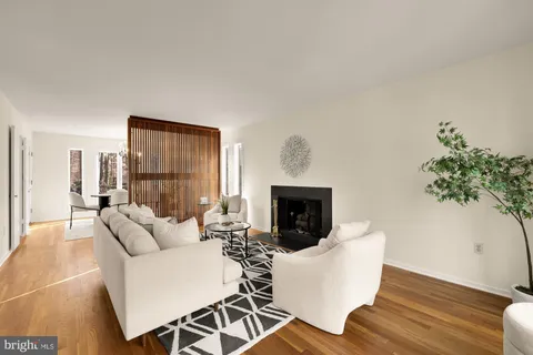 $1,025,000 | 8809 Hidden Hill Lane, Potomac, MD 20854