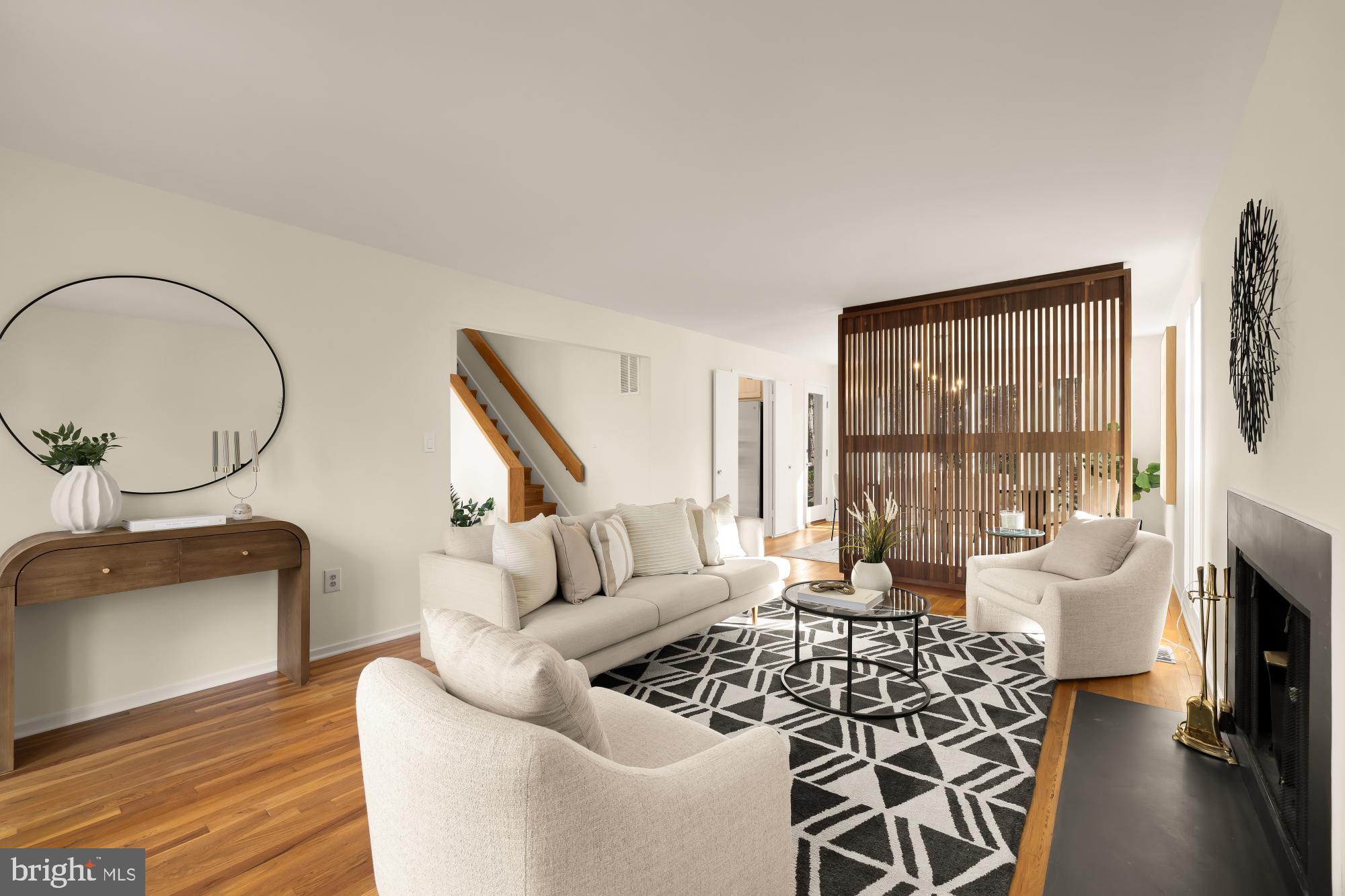 8809 Hidden Hill Lane Potomac, MD 20854 - Photo 9 of 55