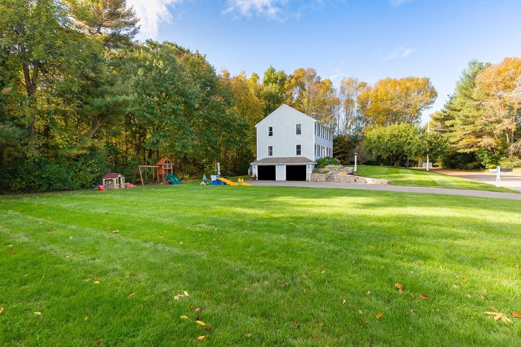 5 Kathleen Road Bridgewater, MA 02324 - Photo 3 of 42