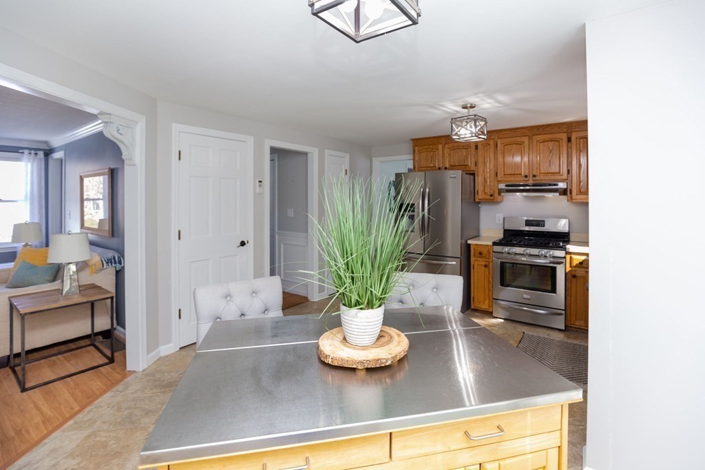 5 Kathleen Road Bridgewater, MA 02324 - Photo 9 of 42