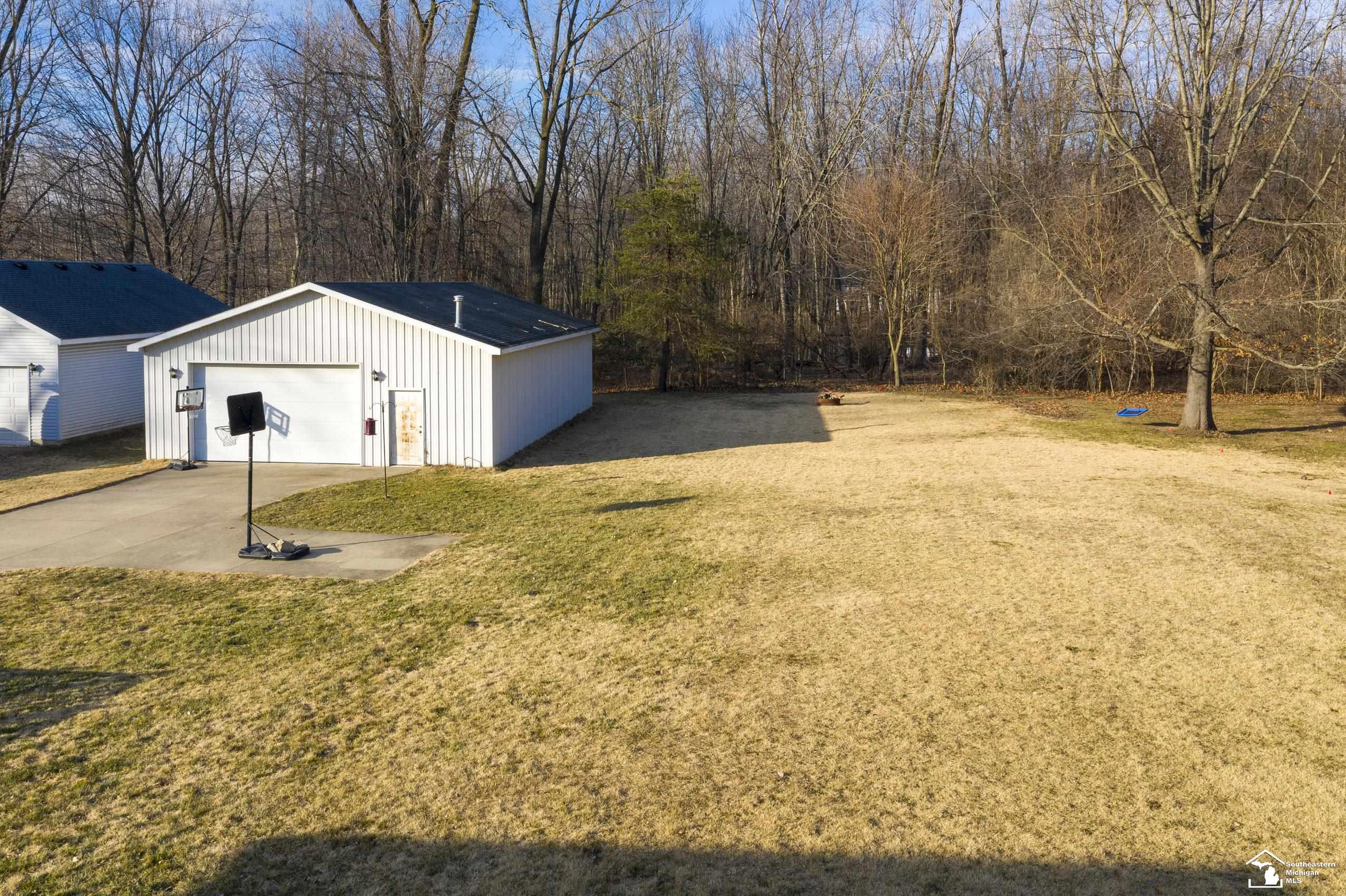 2268 West Dean Road Temperance, MI 48182 - Photo 31 of 35