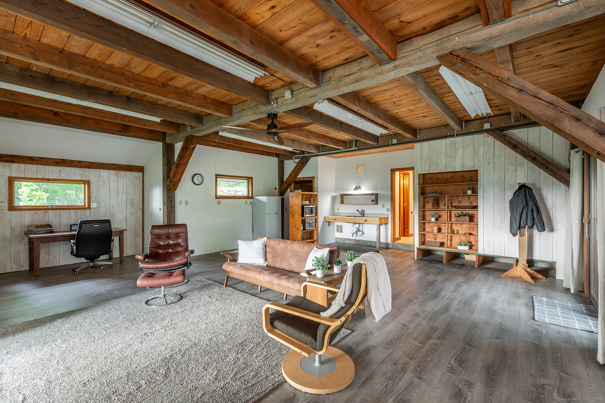 178 Carter Road Kent, CT 06754 - Photo 25 of 37 a room with furniture
