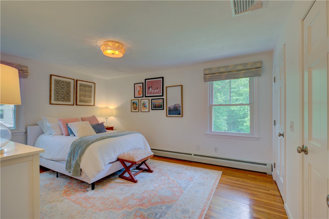 22 Pinetop Road Barrington, RI 02806 - Photo 31 of 40