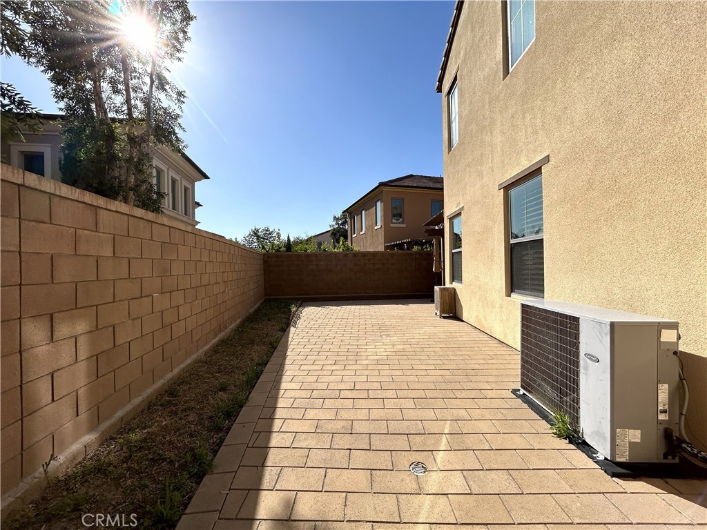 86 Meander Irvine, CA 92620 - Photo 32 of 33