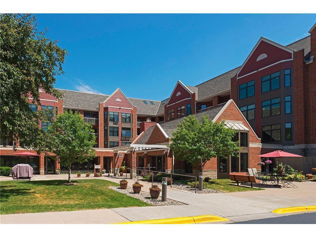 500 County B Road West, Unit 113 Roseville, MN 55113 - Photo 2 of 14