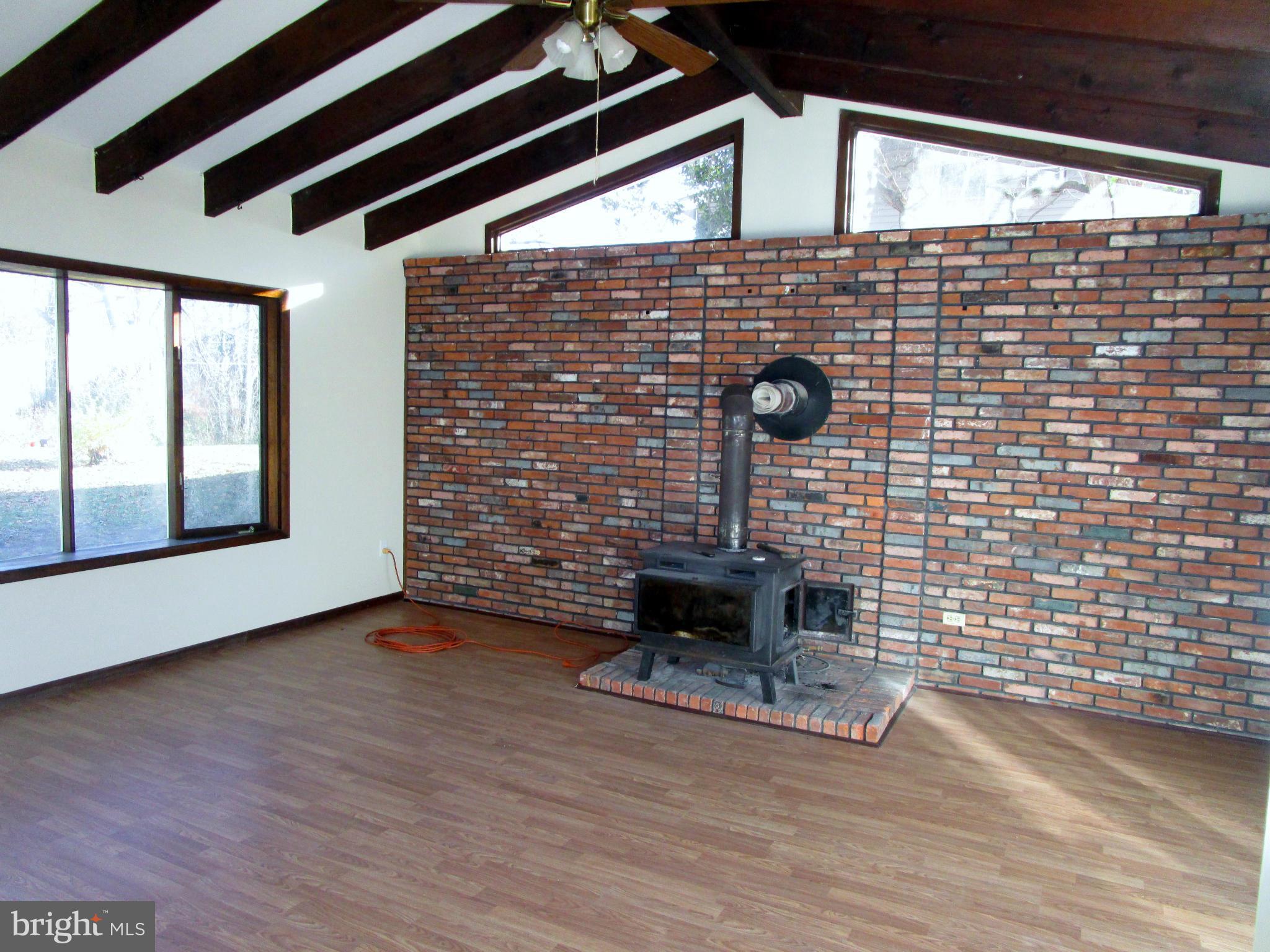 6746 Old Solomons Island Road Friendship, MD 20758 - Photo 12 of 17 Living Room