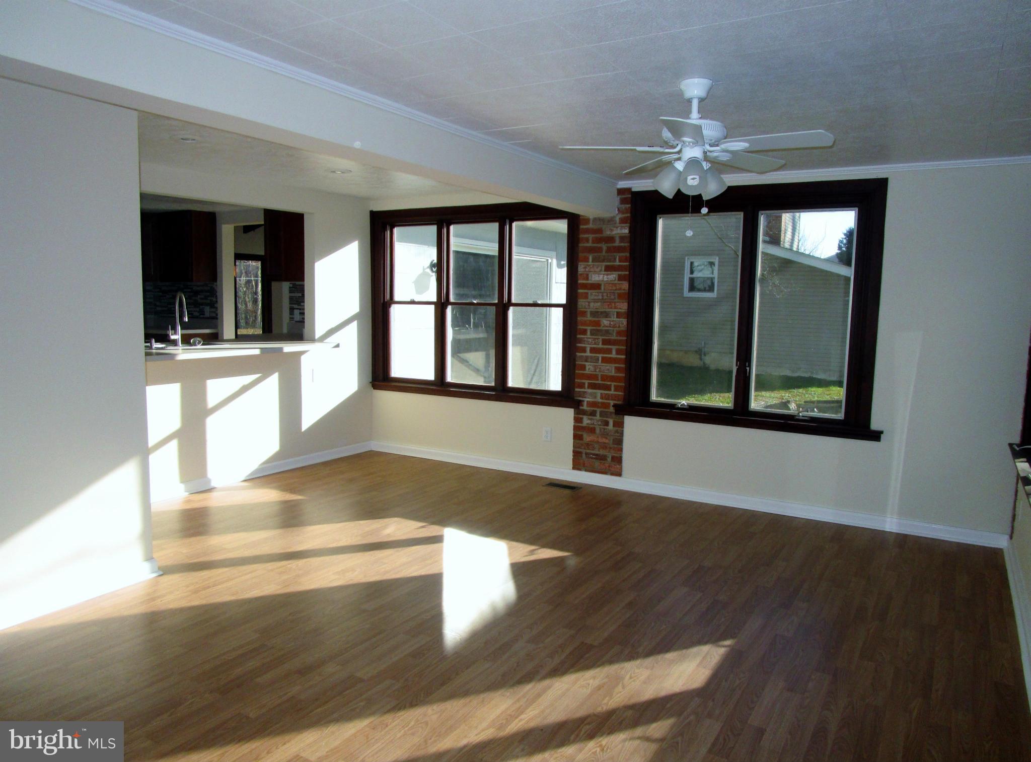 6746 Old Solomons Island Road Friendship, MD 20758 - Photo 10 of 17 Family Room