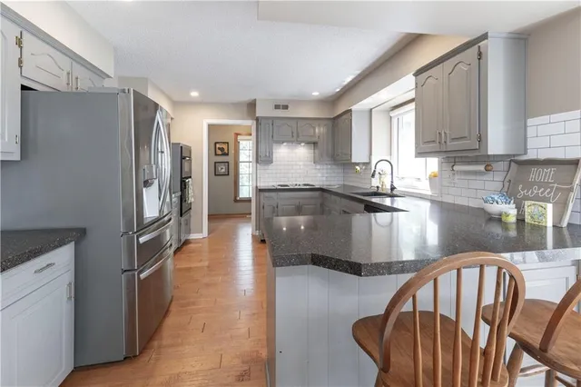 $369,950 | 1602 Northwest Weatherstone Lane, Blue Springs, MO 64015