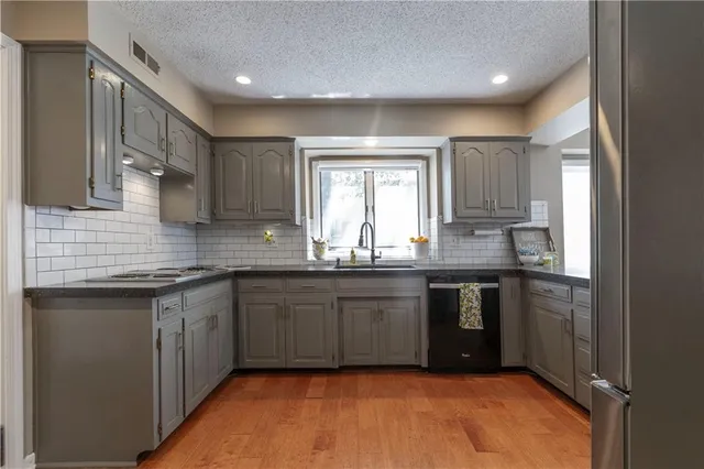 $369,950 | 1602 Northwest Weatherstone Lane, Blue Springs, MO 64015