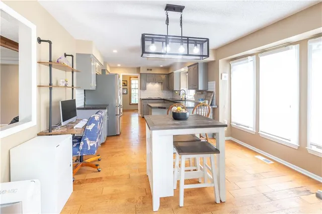 $369,950 | 1602 Northwest Weatherstone Lane, Blue Springs, MO 64015