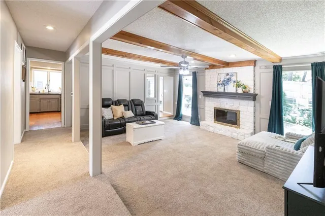 $369,950 | 1602 Northwest Weatherstone Lane, Blue Springs, MO 64015