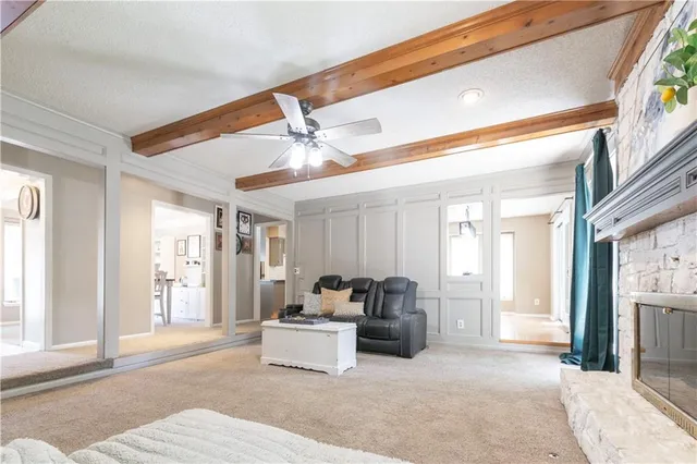 $369,950 | 1602 Northwest Weatherstone Lane, Blue Springs, MO 64015