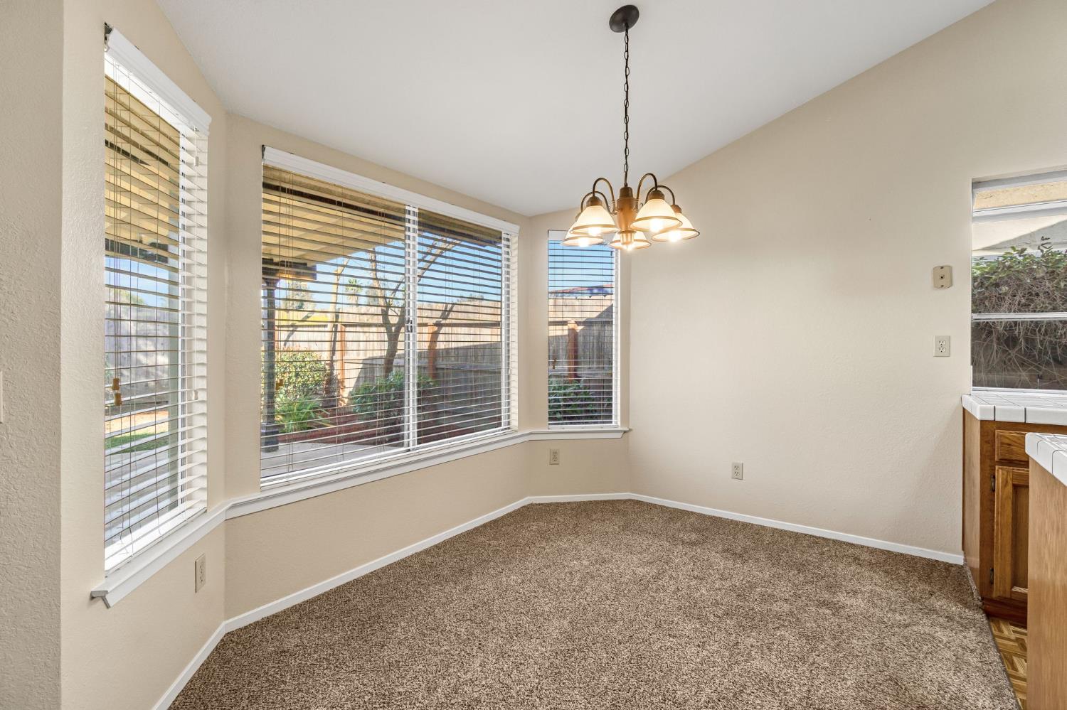 3837 North State Street Fresno, CA 93722 - Photo 13 of 33