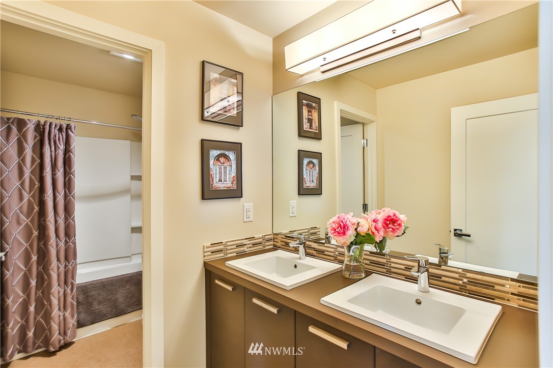 17005 40th Drive Southeast Bothell, WA 98012 - Photo 16 of 25 Gallery Image 16
