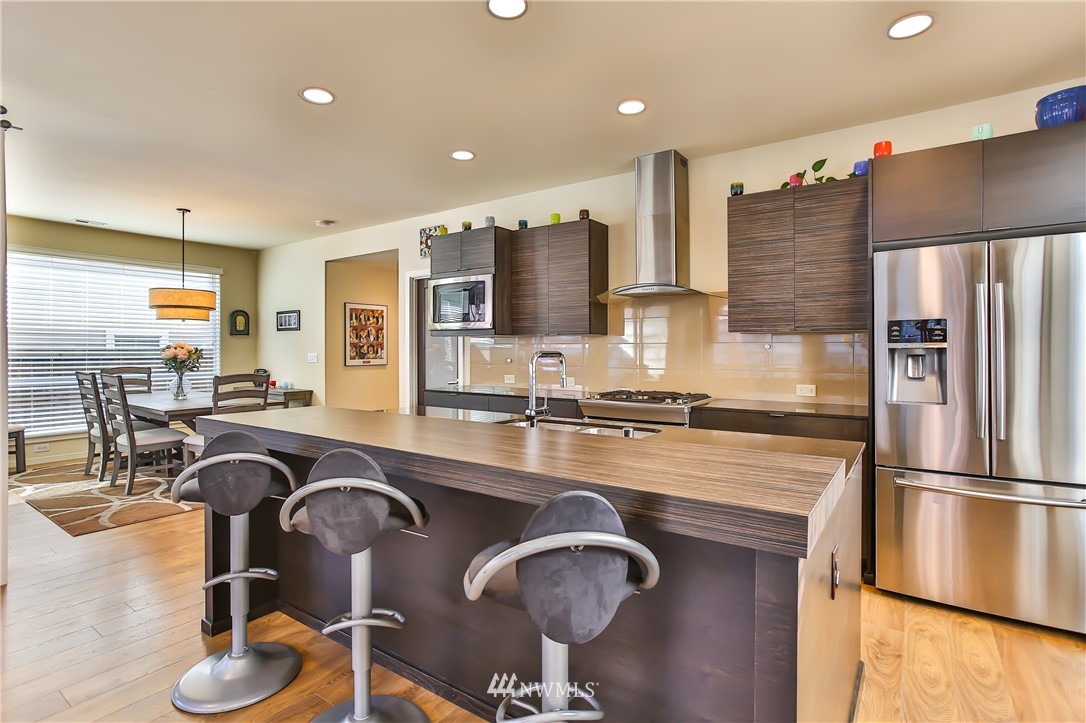 17005 40th Drive Southeast Bothell, WA 98012 - Photo 3 of 25 Gallery Image 3