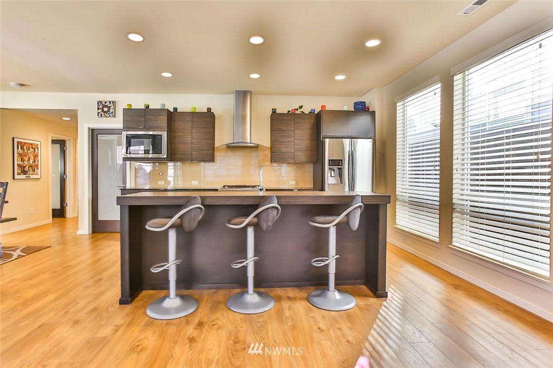 17005 40th Drive Southeast Bothell, WA 98012 - Photo 5 of 25 Gallery Image 5