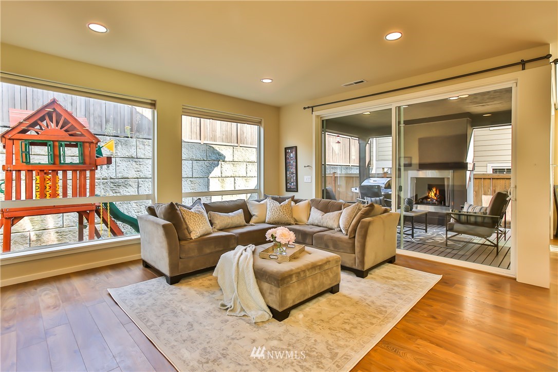 17005 40th Drive Southeast Bothell, WA 98012 - Photo 8 of 25 Gallery Image 8