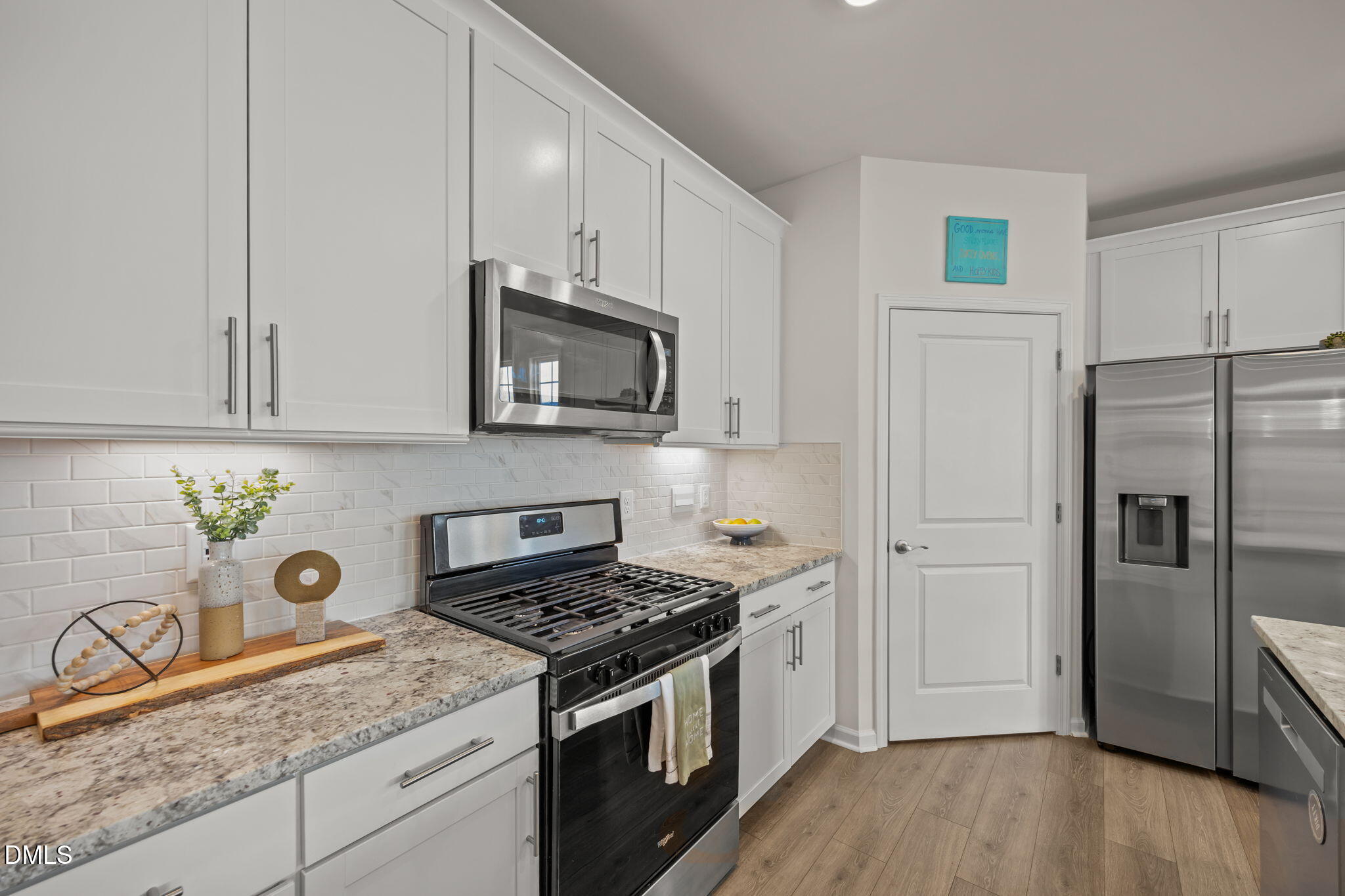6524 Grogan Hill Road Whitsett, NC 27377 - Photo 9 of 40 Kitchen