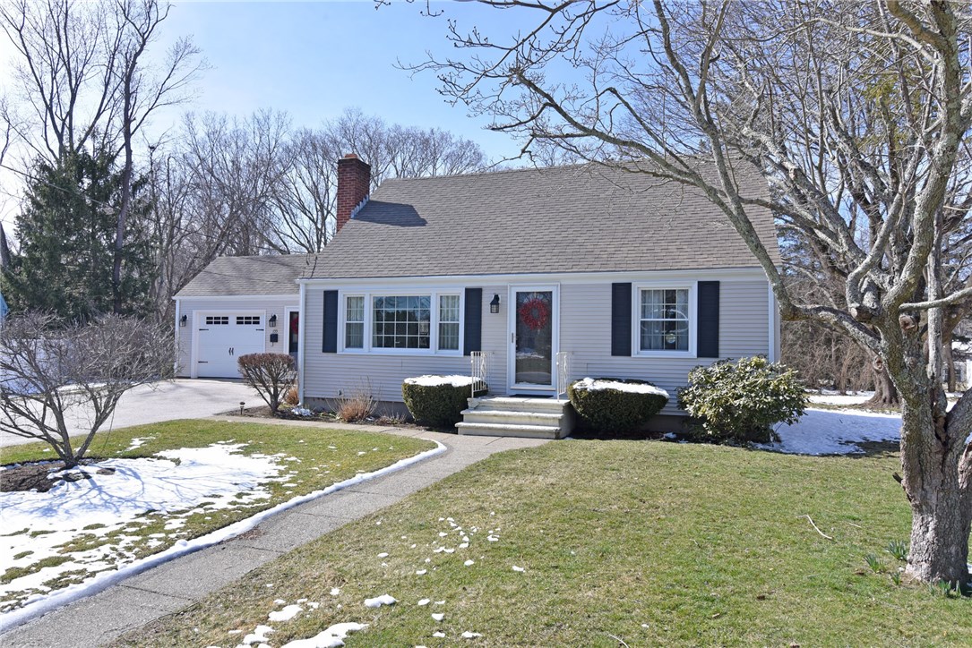 155 Overfield Road East Greenwich, RI 02818 - Photo 3 of 27 Exterior Front