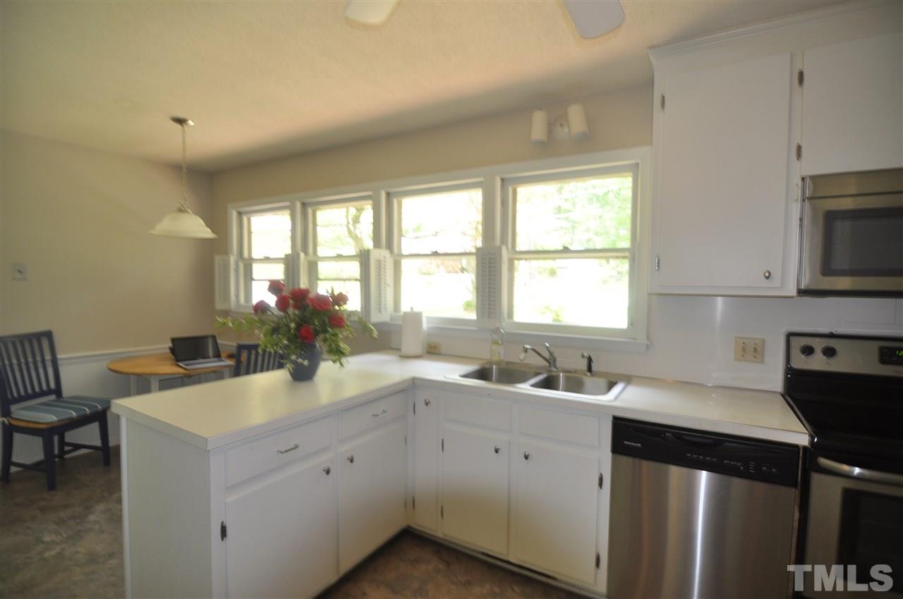 3313 Mesa Court Raleigh, NC 27607 - Photo 2 of 25 Gallery Image 2