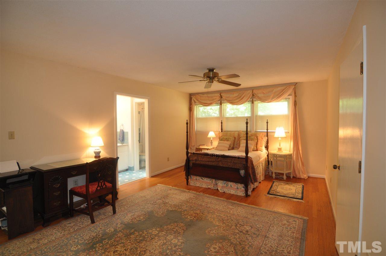 3313 Mesa Court Raleigh, NC 27607 - Photo 12 of 25 Gallery Image 12