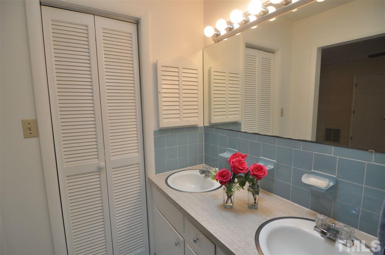 3313 Mesa Court Raleigh, NC 27607 - Photo 14 of 25 Gallery Image 14