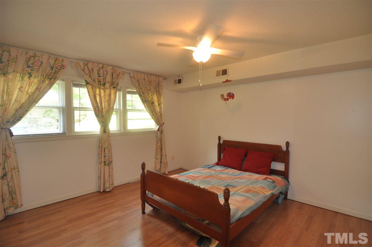 3313 Mesa Court Raleigh, NC 27607 - Photo 16 of 25 Gallery Image 16