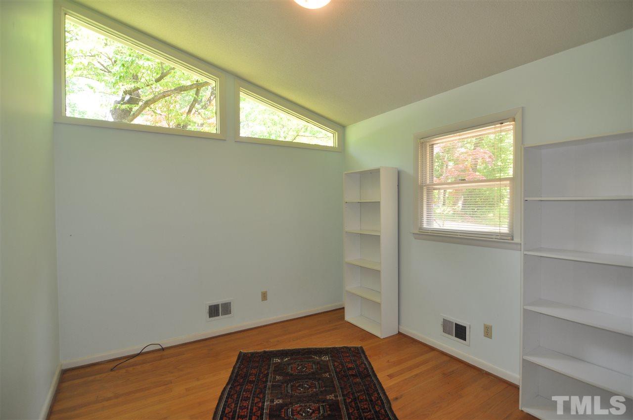 3313 Mesa Court Raleigh, NC 27607 - Photo 9 of 25 Gallery Image 9