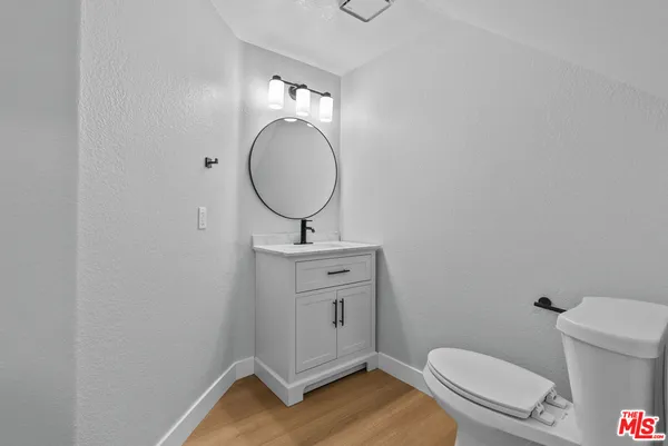 $3,350 | 18812 Vista Del Canon, Unit D, Newhall, CA 91321