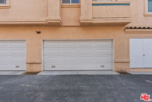 $3,350 | 18812 Vista Del Canon, Unit D, Newhall, CA 91321