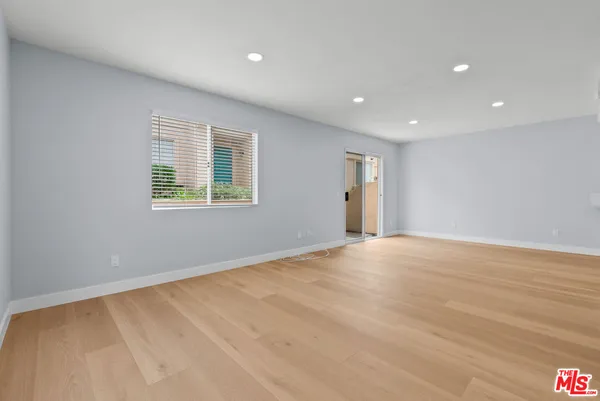 $3,350 | 18812 Vista Del Canon, Unit D, Newhall, CA 91321