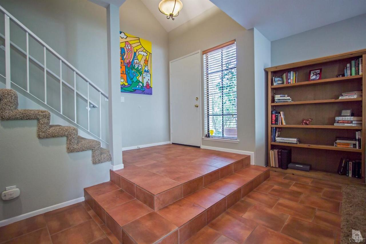 908 Thistlegate Road Oak Park, CA 91377 - Photo 2 of 34 Additional Photo